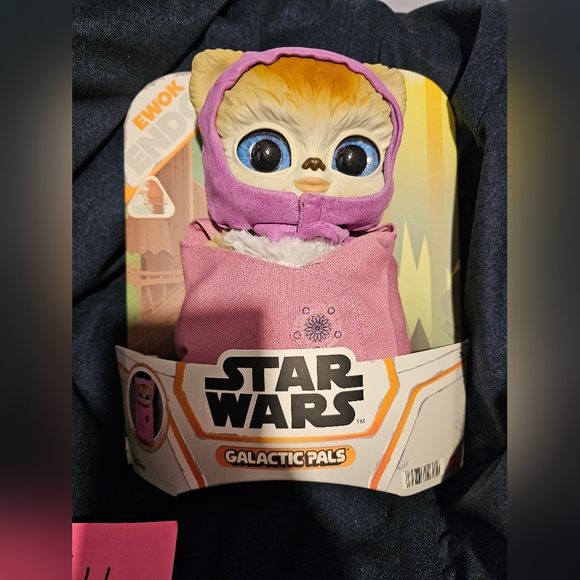 STAR WARS Galactic Pals EWOK GIRL 11" Pink PLush Toy & Satchel New - Picture 3 of 7